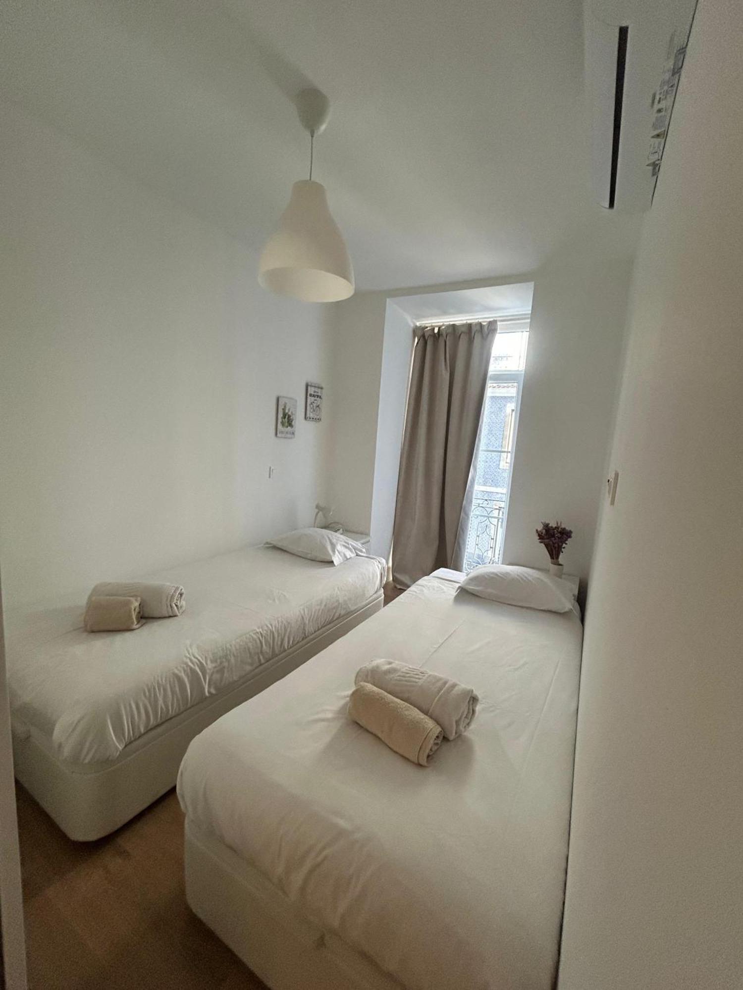 Modern By Soulplaces Apartment *